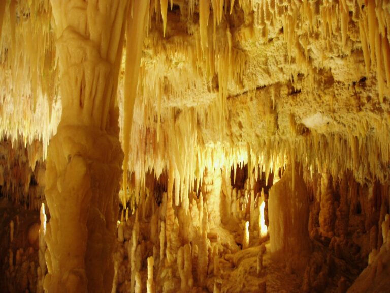 Castellana, le grotte carsiche